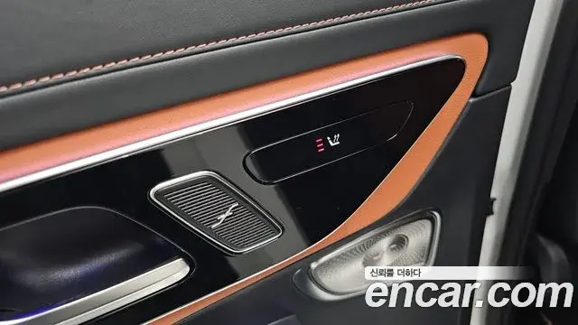 Mercedes-Benz GLC-Class 2026 — Photo 9/34