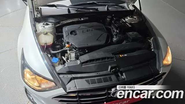 Hyundai Sonata 2019 — Photo 6/20