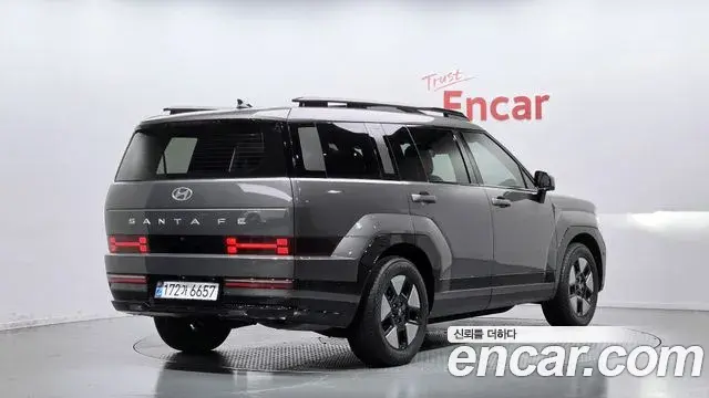 Hyundai Santa Fe 2024 — Фото 1/20