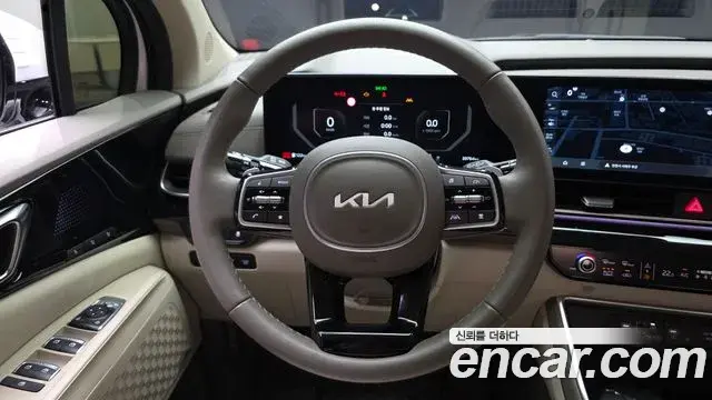 Kia Carnival 2024 — Фото 13/20