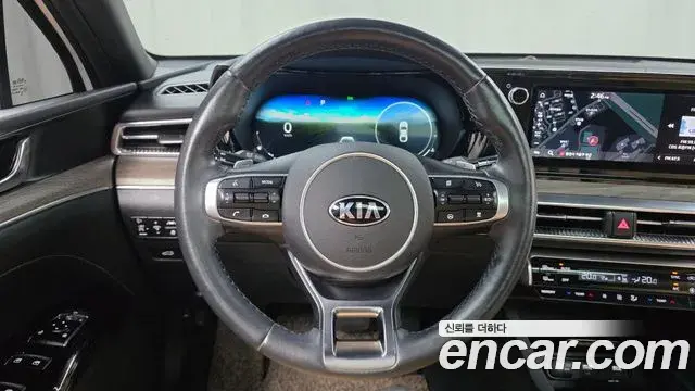 Kia K5 2020 — Фото 13/20