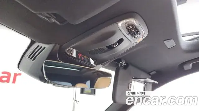 Volvo XC90 2019 — ფოტო 17/35