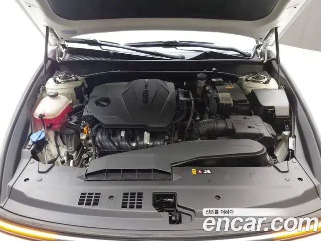 Hyundai Grandeur 2023 — Photo 6/20