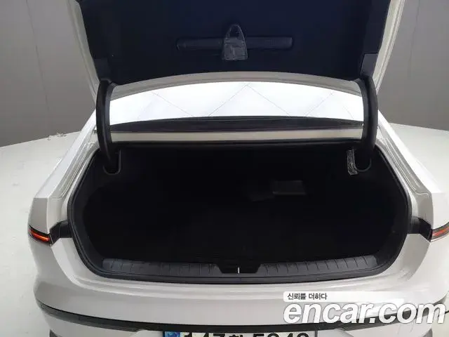 Hyundai Grandeur 2023 — Photo 18/20