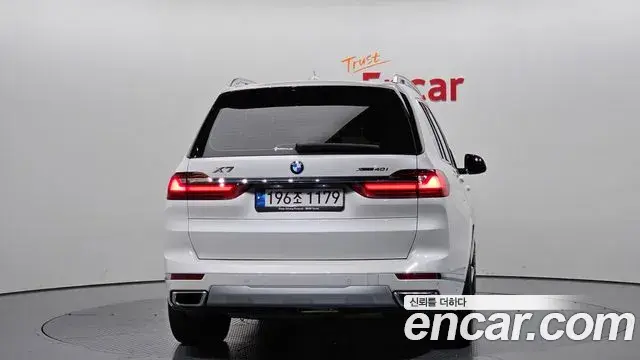 BMW X7 2022 — Фото 4/20