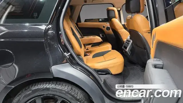 Land Rover Range Rover Sport 2021 — ფოტო 30/34