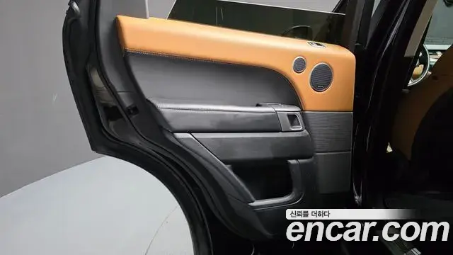 Land Rover Range Rover Sport 2021 — ფოტო 26/34