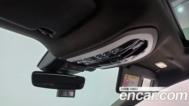 Porsche Macan 2021 — Şəkil 21/34