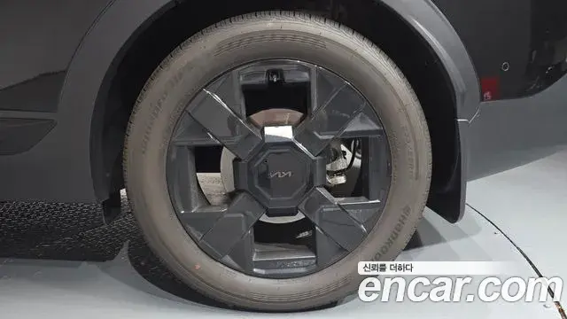 Kia Sportage 2025 — Şəkil 32/37