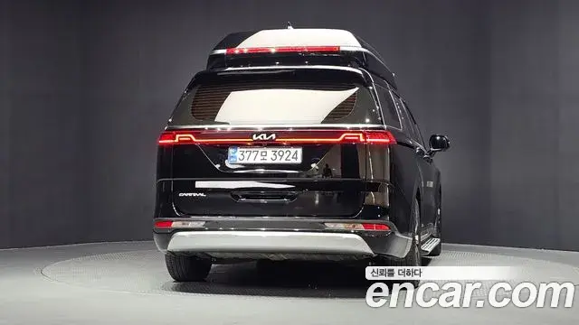 Kia Carnival 2023 — Фото 4/20