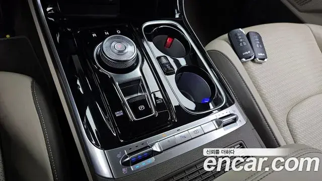 Kia Carnival 2023 — Фото 9/20