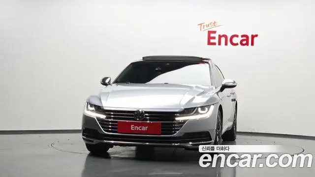 Volkswagen Arteon 2019 — Şəkil 15/20