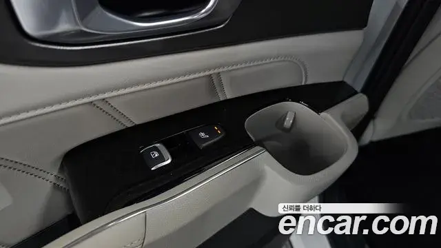 Kia Sorento 2023 — Фото 19/20