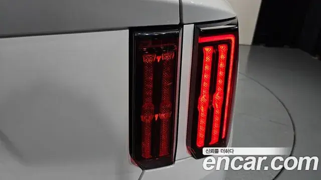Kia Sorento 2023 — Şəkil 9/38