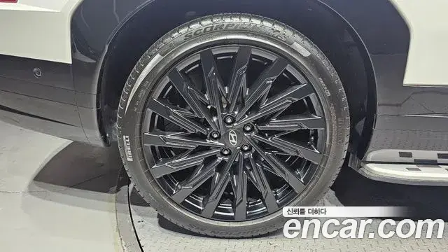 Hyundai Santa Fe 2024 — Photo 5/20