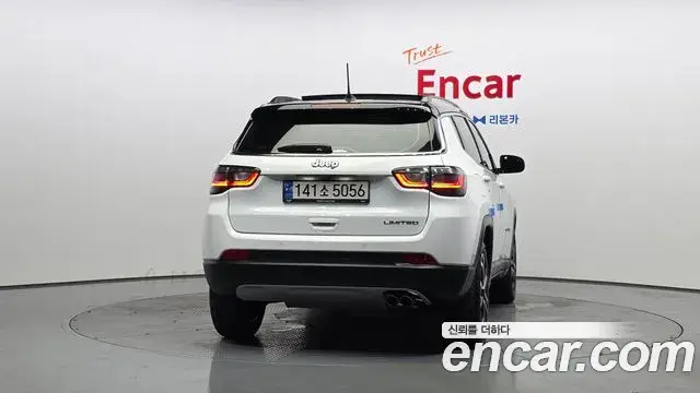 Jeep Compass 2022 — Фото 4/20