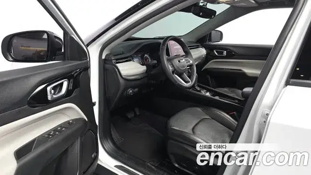 Jeep Compass 2022 — Фото 10/20