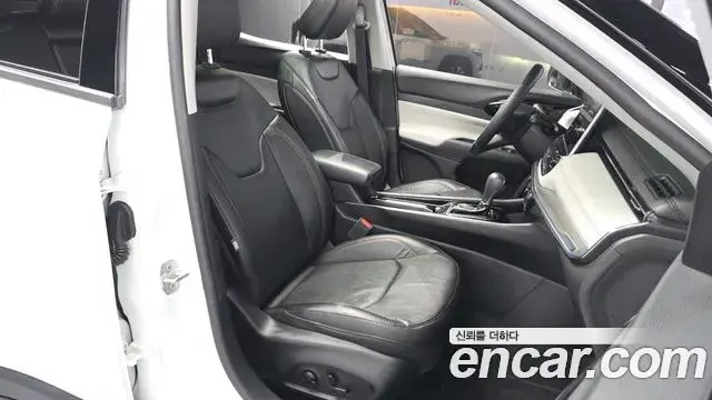 Jeep Compass 2022 — Photo 21/34