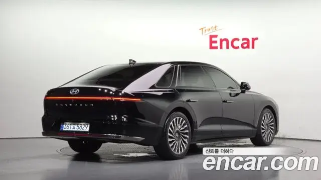 Hyundai Grandeur 2023 — Фото 2/20