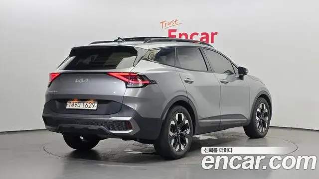 Kia Sportage 2021 — Фото 2/20