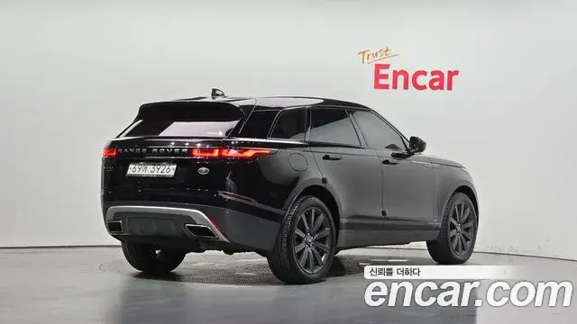 Land Rover Range Rover Velar 2018 — Photo 25/33