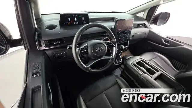 Hyundai Staria 2021 — Фото 7/20