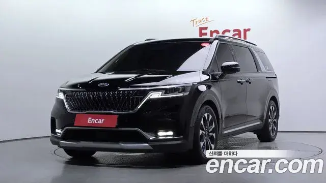 Kia Carnival 2021 — Фото 1/20