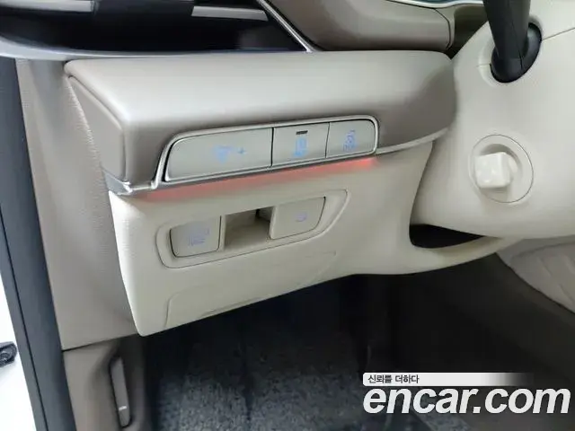 Genesis GV80 2022 — Şəkil 18/32
