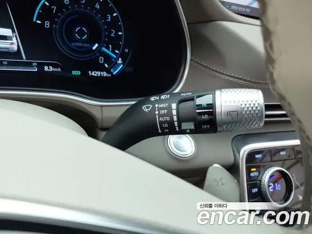 Genesis GV80 2022 — Şəkil 31/32