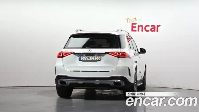 Mercedes-Benz GLE-Class 2021 — Фото 4/20