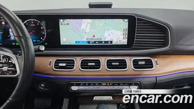 Mercedes-Benz GLE-Class 2021 — Фото 13/20