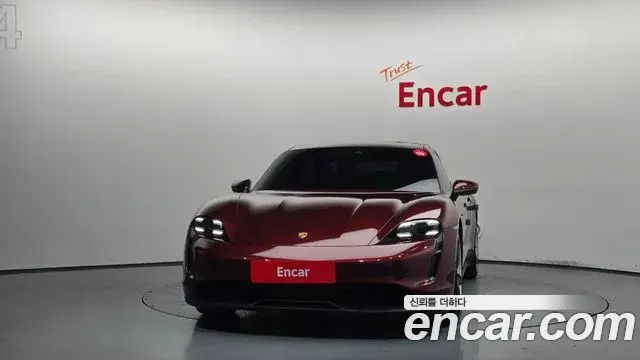 Porsche Taycan 2020 — Photo 25/36