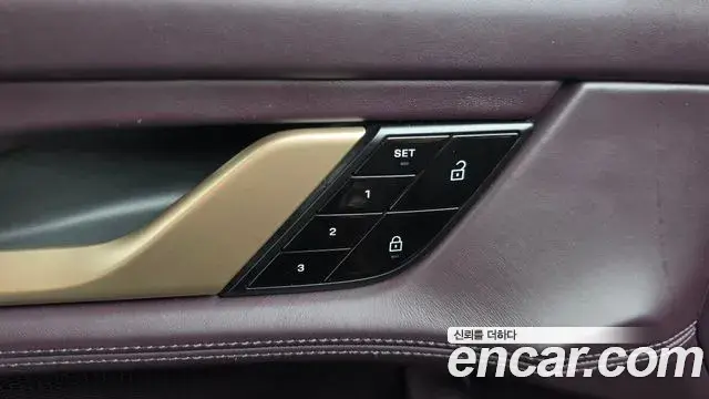 Porsche Taycan 2020 — Photo 19/36