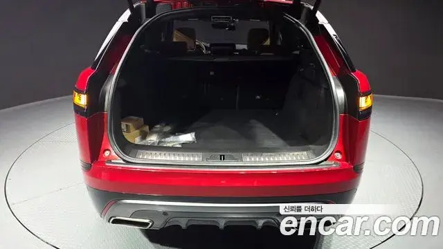 Land Rover Range Rover Velar 2018 — Şəkil 25/35