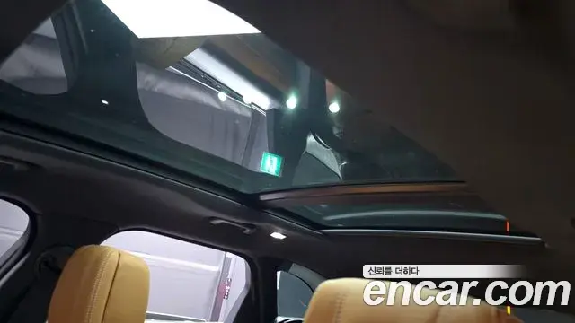 Land Rover Range Rover Velar 2018 — Şəkil 24/35