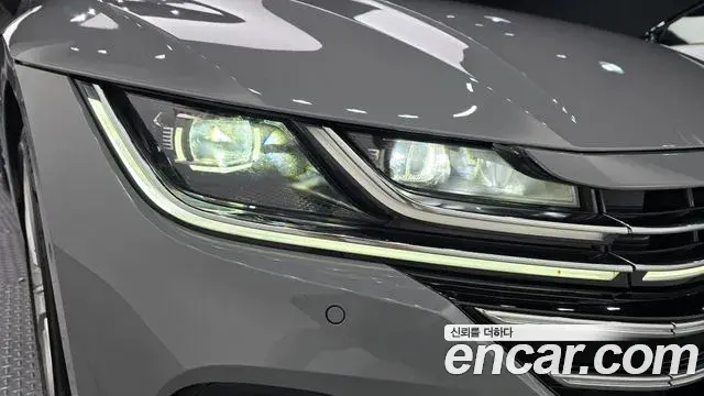 Volkswagen Arteon 2023 — ფოტო 20/31