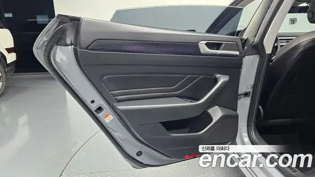 Volkswagen Arteon 2023 — ფოტო 5/31