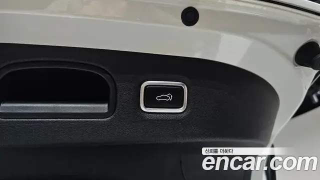 Kia Stinger 2020 — Photo 35/38
