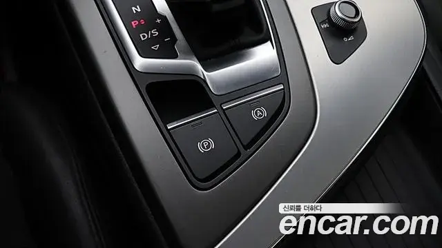 Audi Q7 2019 — Фото 19/20