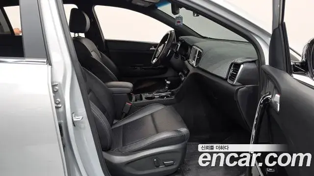Kia Sportage The Bold 2018 — Şəkil 30/31