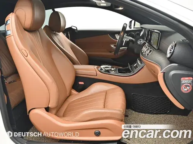Mercedes-Benz E-Class 2019 — Фото 8/20