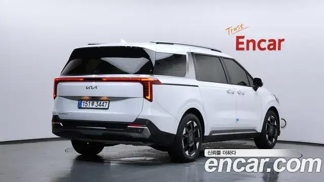 Kia Carnival 2025 — Фото 2/20