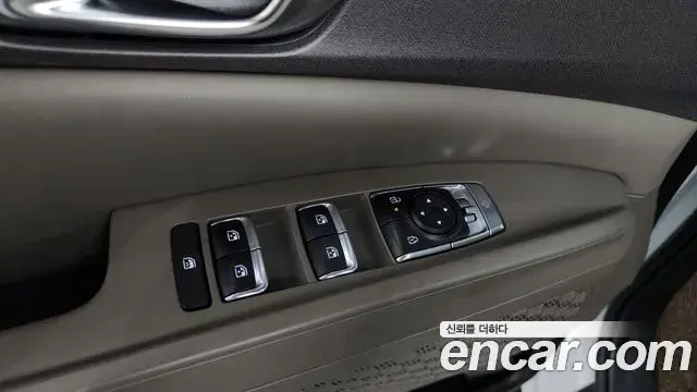 Kia Carnival 2025 — ფოტო 18/32