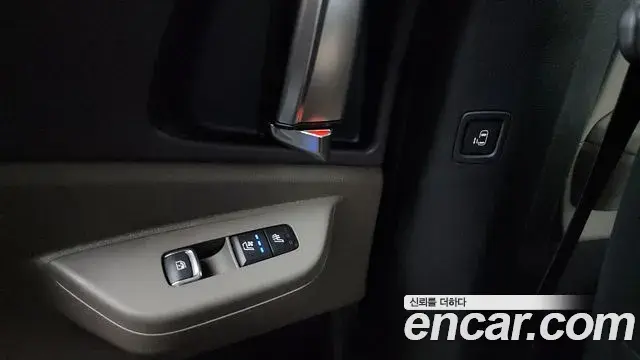 Kia Carnival 2025 — ფოტო 32/32