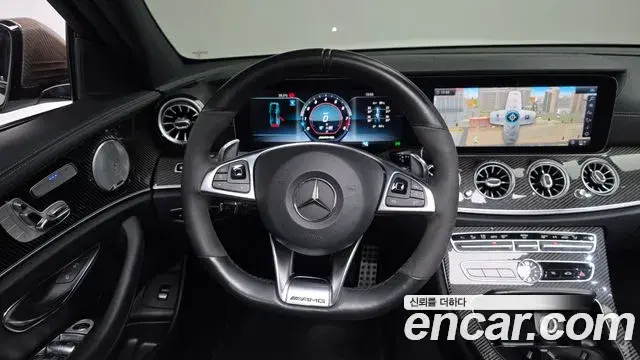 Mercedes-Benz E-Class 2018 — Photo 13/20