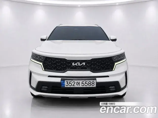 Kia Sorento 2022 — Фото 1/20