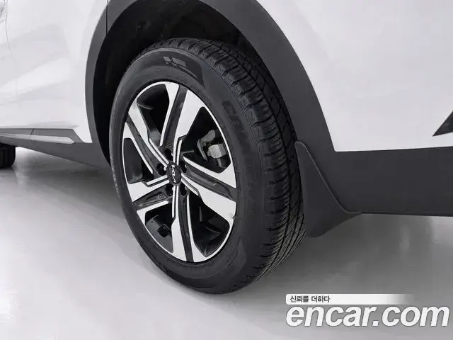 Kia Sorento 2022 — Фото 10/20