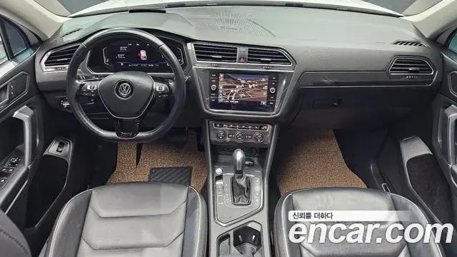 Volkswagen Tiguan Allspace 2020 — Фото 7/20