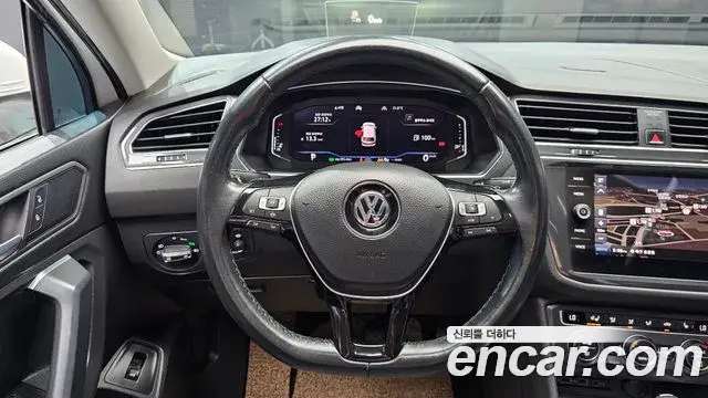 Volkswagen Tiguan Allspace 2020 — Фото 13/20