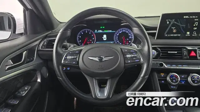 Genesis G70 2018 — Photo 10/36